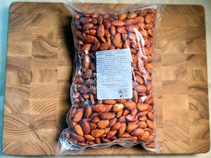 Щука (теша) холодного копчения: Миндаль ж/с со вкусом 