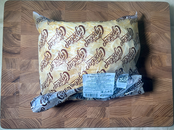 Сыр 1 кг ГОРНЫЙ СЫРОВАР (Паутинка со вкусом красной икры) в Тучково