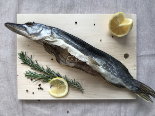 Рыцарское мясо олень: Щука вяленая